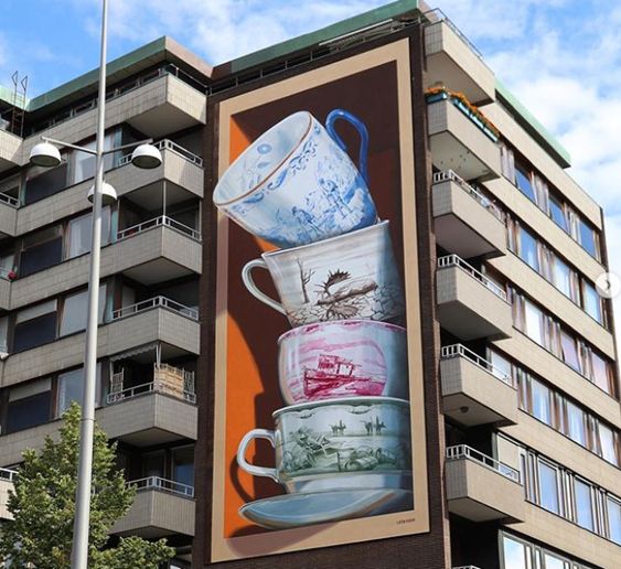 realistic cups mural