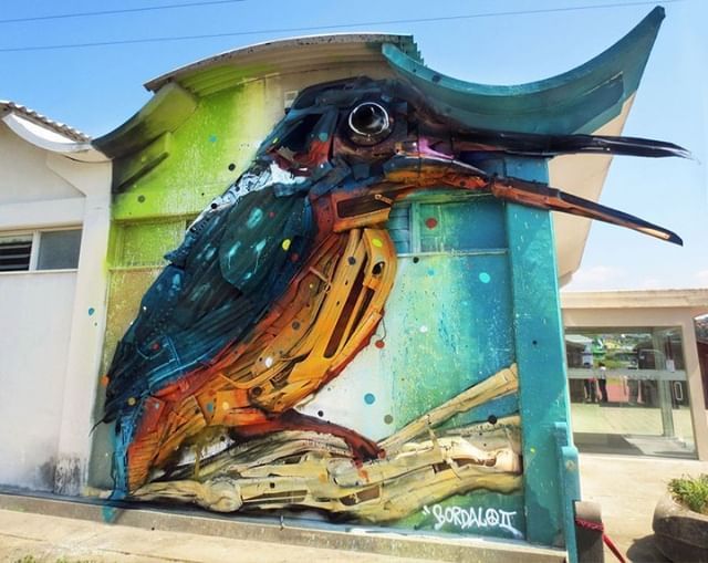 bird mural